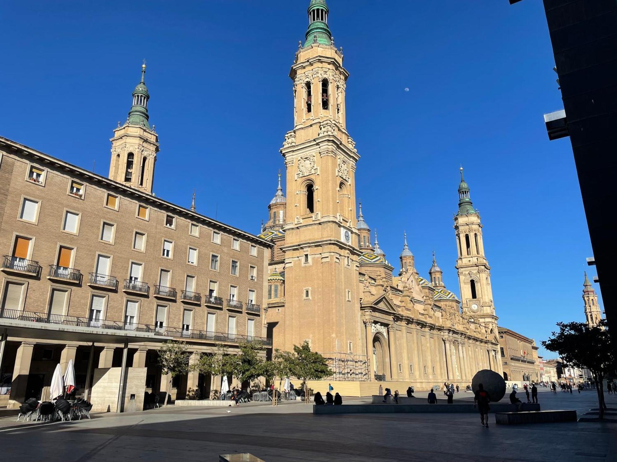 Atico Junto A Mercado Central, Con Parking Gratis Zaragoza Kültér fotó