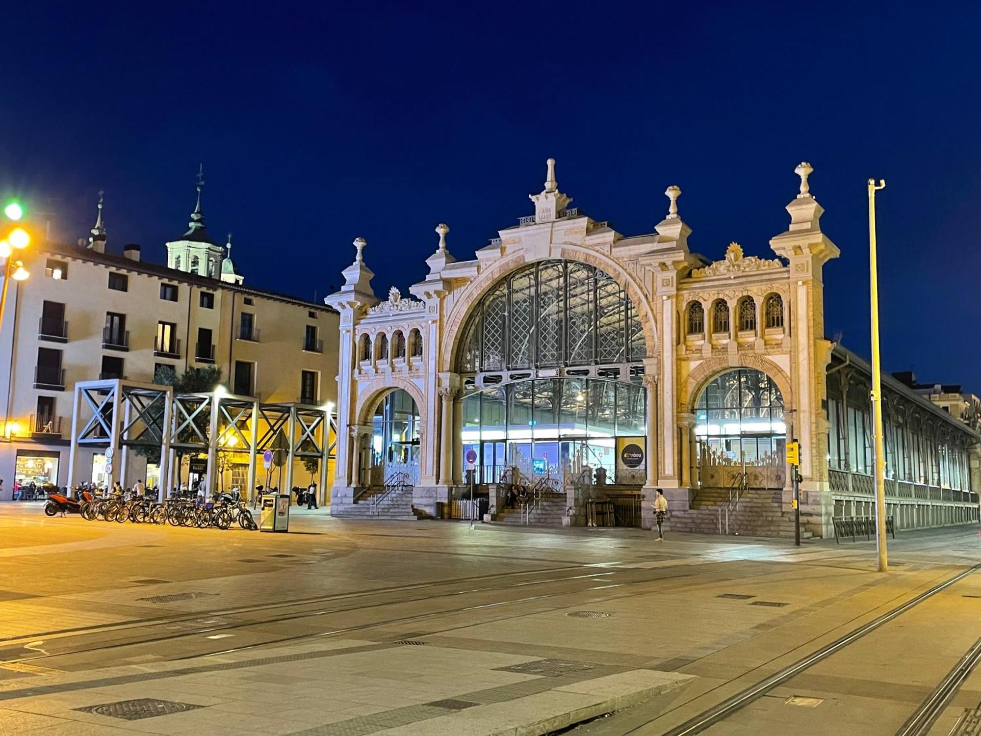 Atico Junto A Mercado Central, Con Parking Gratis Zaragoza Kültér fotó